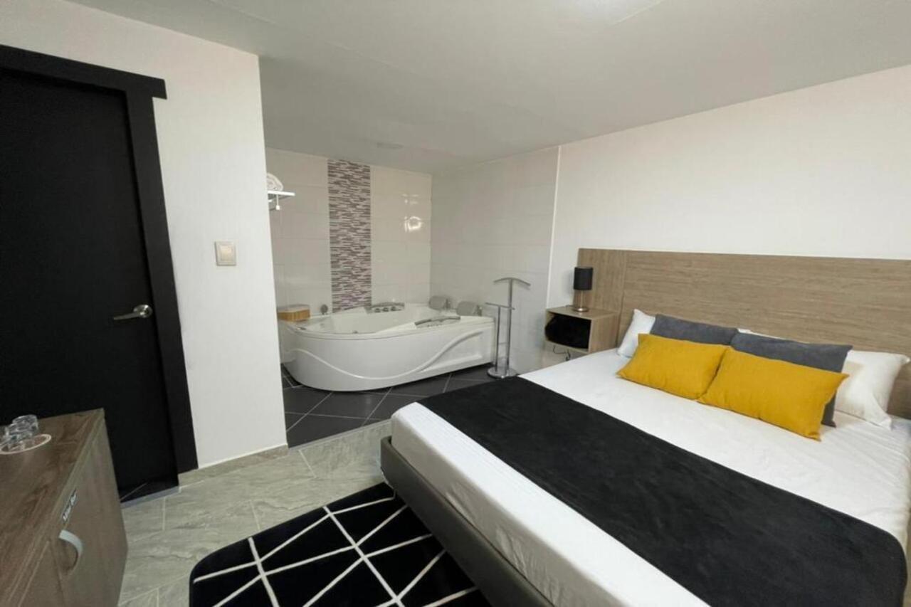 Hotel Velero San Antonio  외부 사진
